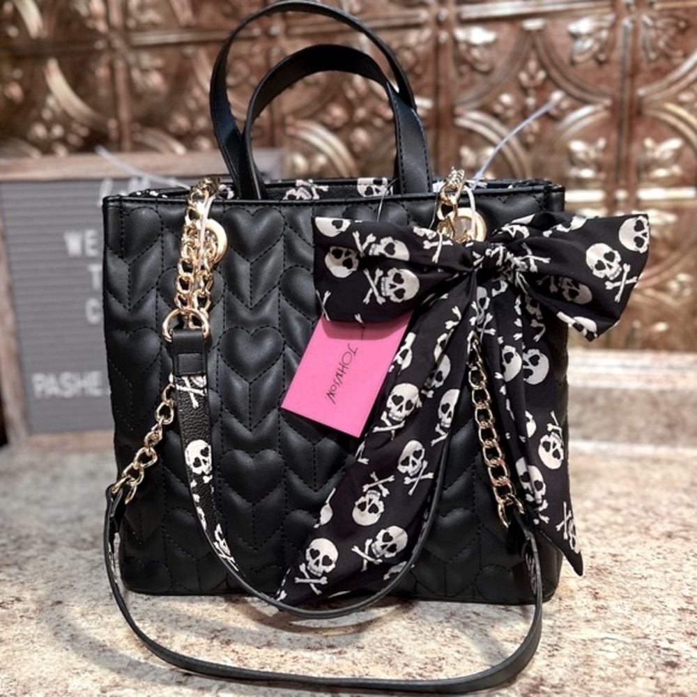 BETSEY JOHNSON XOSUNNY Puffy Hearts w/ Skull Scarf Attachment NWT